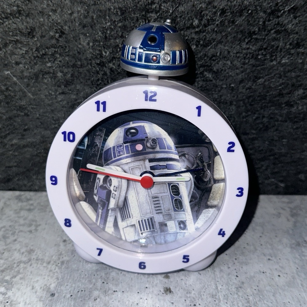 Star Wars R2-D2 Analog Topper Alarm Clock Tested